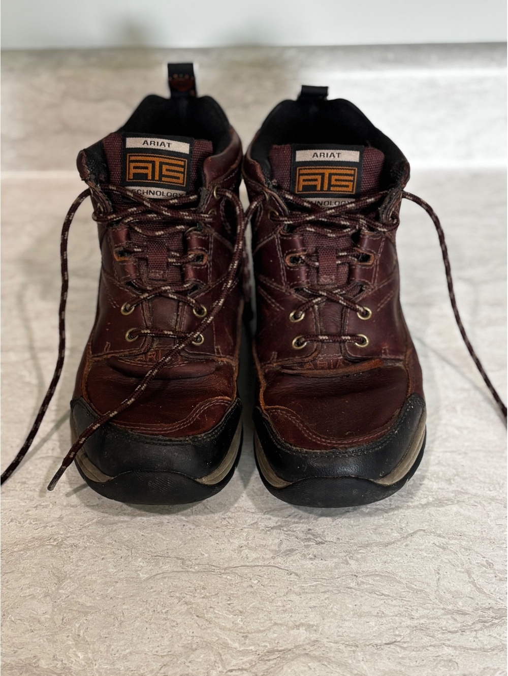 the Women's Ariat Terrain Hiking & Endurance Boots Cordovan size 8B